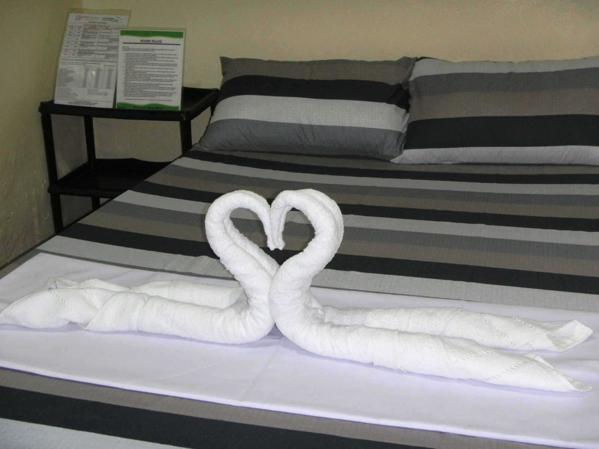 Coron Guapos Guesthouse Ngoại thất bức ảnh