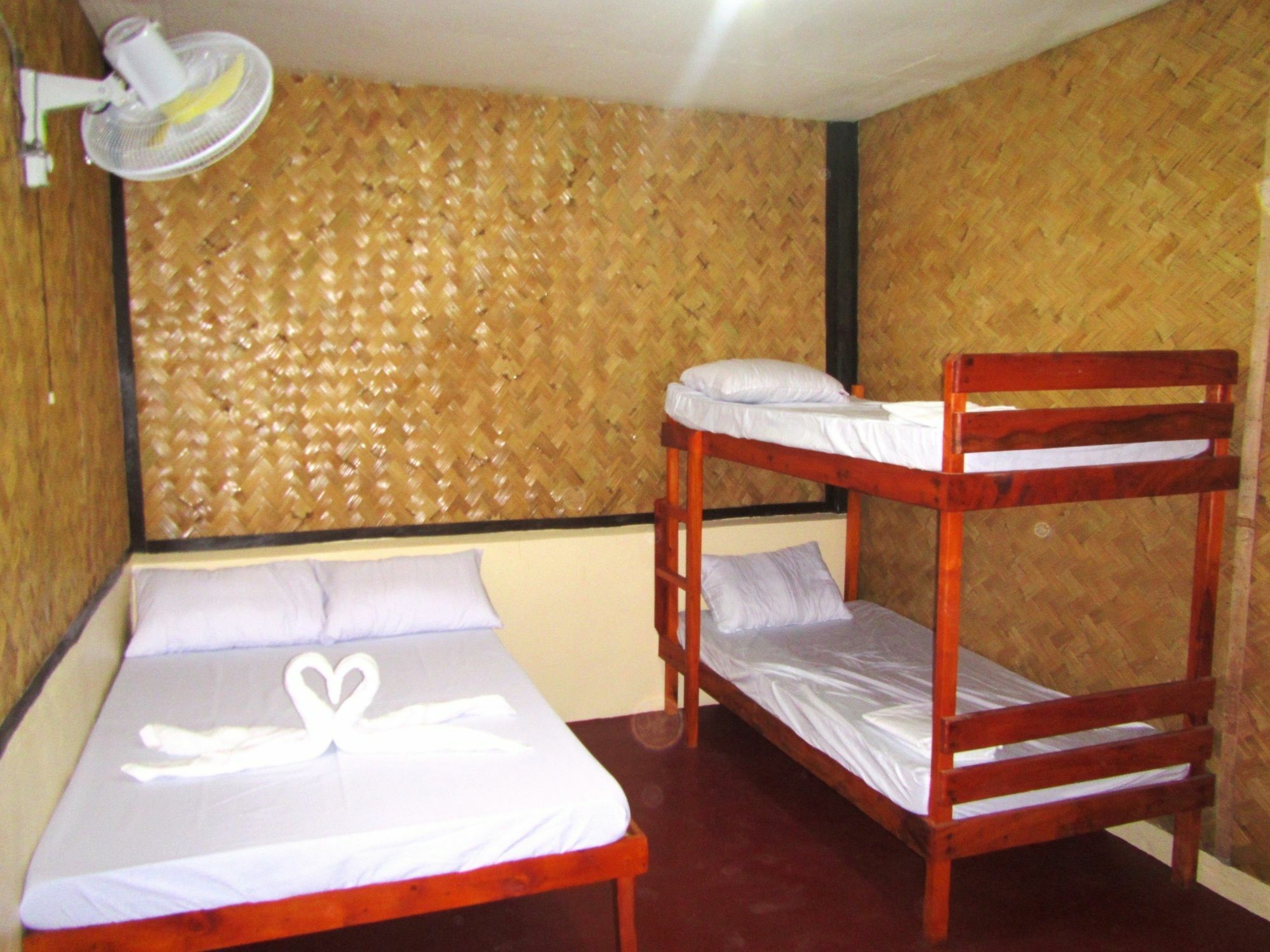 Coron Guapos Guesthouse Ngoại thất bức ảnh